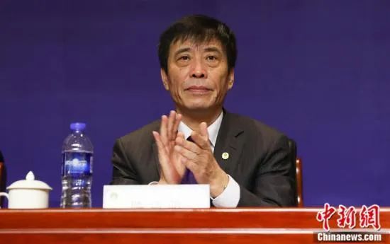 如今,“电影已死”的论调时常出现,毕赣在此做出了他的回应。