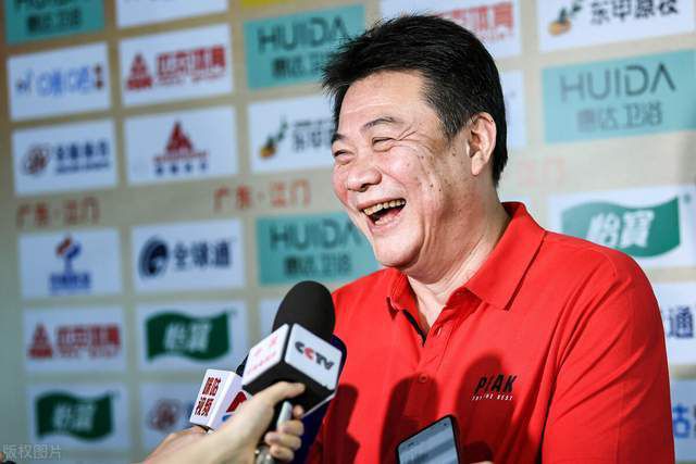 影片故事改编自唐·温斯洛所著同名中篇小说,讲述太平洋沿岸发生了一系列高级珠宝盗窃案,多年来仍未能破获,主要原因是犯罪者严格遵循他所谓的“犯罪101”准则。