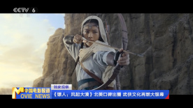 现场，他与自己的蜡像开心自拍，并连连感叹“真的好像！